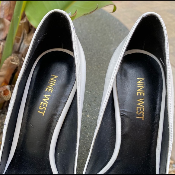 Nine West White pointed pumps - Picture 4 of 6